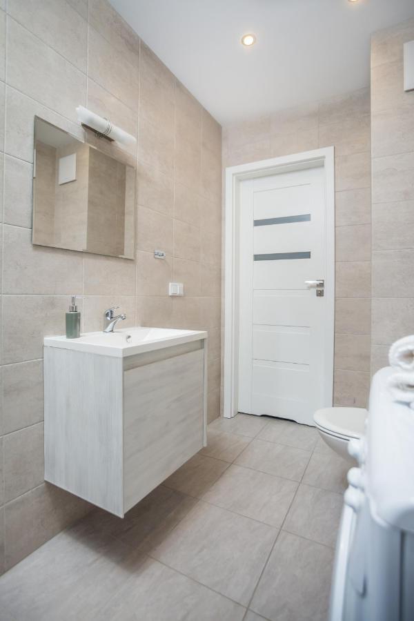Resinest Apartamenty Kaczorowskiego 7 Белосток Экстерьер фото